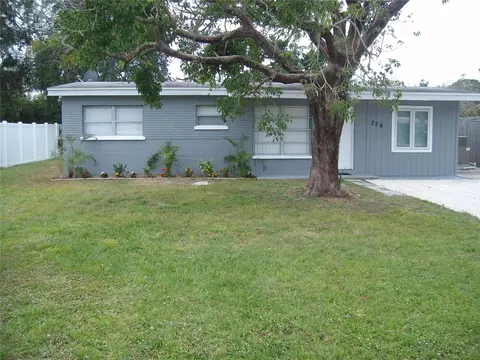 226 E Cornelius Cir, Sarasota, FL 34232