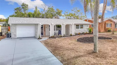 10800 Queens Rd, Port Richey, FL 34668