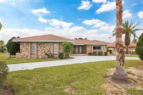 3734 Topsail Trl, New Port Richey, FL 34652