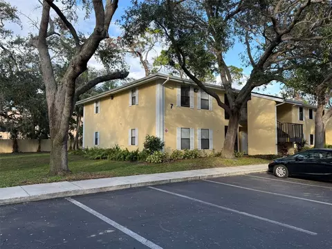 3001 58th Ave S #701, Saint Petersburg, FL 33712