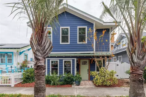 605 7th St N, Saint Petersburg, FL 33701