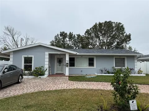 758 44th Ave NE, Saint Petersburg, FL 33703