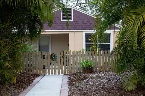 1018 E Hanna Ave, Tampa, FL 33604
