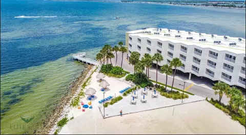 2506 N Rocky Point Dr #355, Tampa, FL 33607