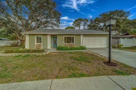 12459 104th Ter, Largo, FL 33778