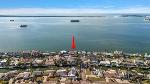2190 Harbor View Dr, Dunedin, FL 34698