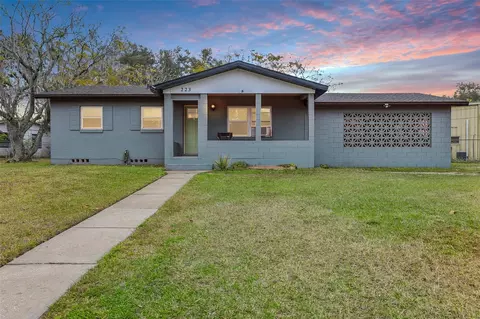 223 E Ohio Ave, Lake Helen, FL 32744