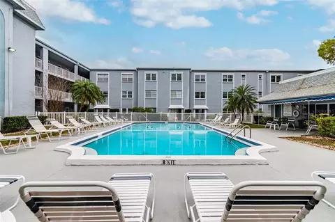 701 Poinsettia Rd #302, Belleair, FL 33756