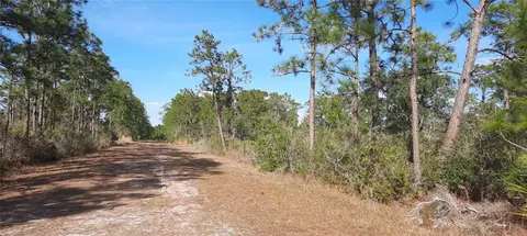 424 Bougainville Dr, Indian Lake Estates, FL 33855