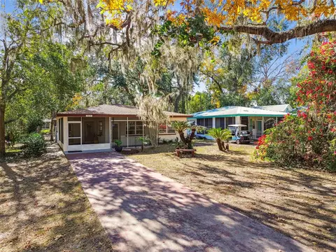 5620 Montana Ave, New Port Richey, FL 34652