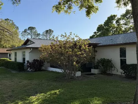 2251 Spruce Ln #A, Palm Harbor, FL 34684