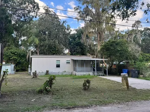 18111 Lake Front Dr, Lutz, FL 33548