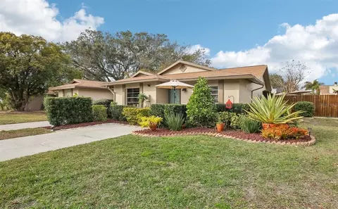 5117 Lesher Ct, Tampa, FL 33624