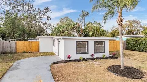 11882 104th St, Largo, FL 33773