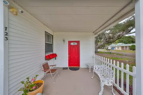 723 Ornelda St SW, Ruskin, FL 33570