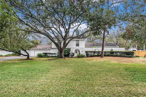 8203 Crenshaw Cir, Tampa, FL 33615