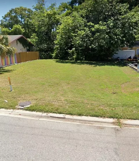 Pennsylvania Avenue N, Clearwater, FL 33755
