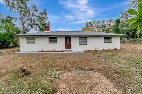40242 Sunburst Dr, Dade City, FL 33525