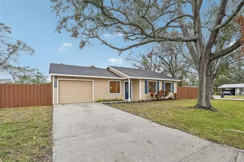 5915 29th Avenue Dr E, Bradenton, FL 34208