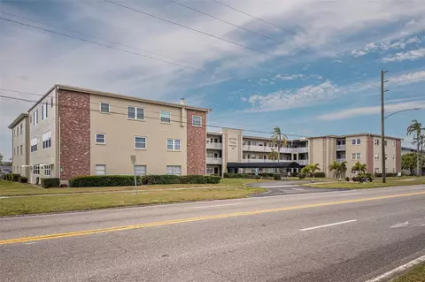 1000 49th St N #210, Saint Petersburg, FL 33710