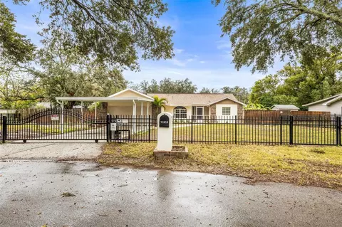11615 Grove Ln, Seffner, FL 33584