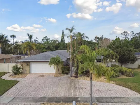 775 Rolling Hills Dr, Palm Harbor, FL 34683