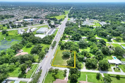 703 E Lumsden Rd, Brandon, FL 33511