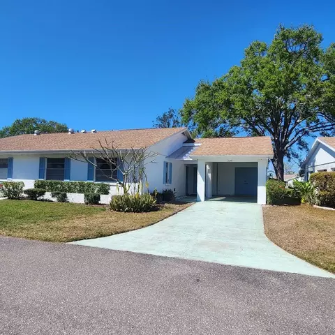 2241 Greenwich Dr #68, Sun City Center, FL 33573