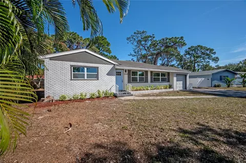 2318 Granada Cir W, Saint Petersburg, FL 33712