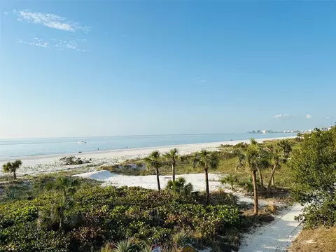 3200 Gulf Blvd #204, Saint Pete Beach, FL 33706