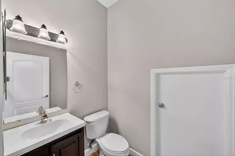 Bath - 3870 155th Ave E, Parrish, FL 34219 photo 1 of 8