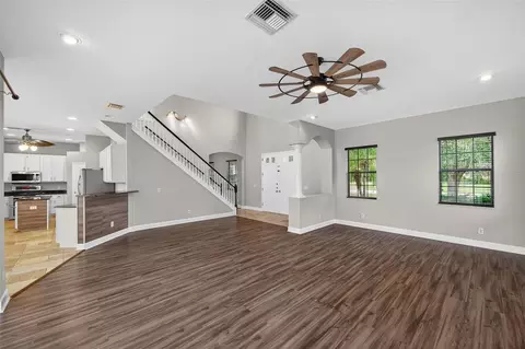 Living - 3870 155th Ave E, Parrish, FL 34219 photo 2 of 4