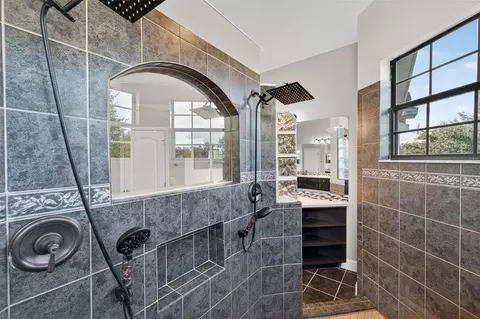 Bath - 3870 155th Ave E, Parrish, FL 34219 photo 7 of 8