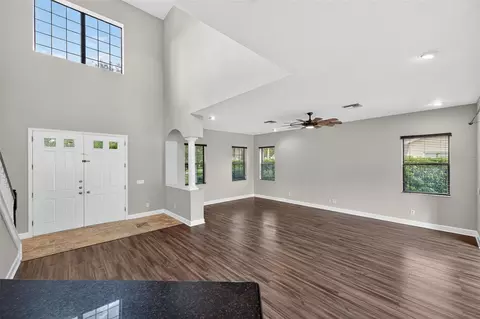 Living - 3870 155th Ave E, Parrish, FL 34219 photo 4 of 4