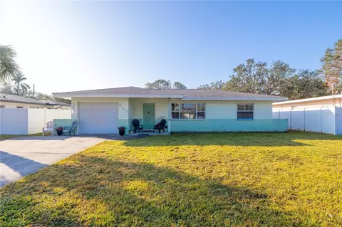 960 43rd Ave NE, Saint Petersburg, FL 33703