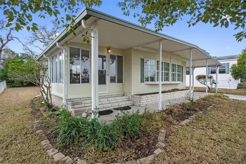 7410 First Circle Dr, Brooksville, FL 34613