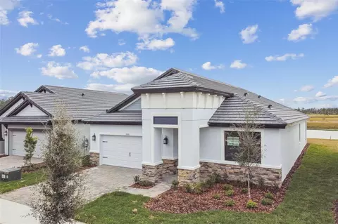 2416 Wise River Ln, Zephyrhills, FL 33541