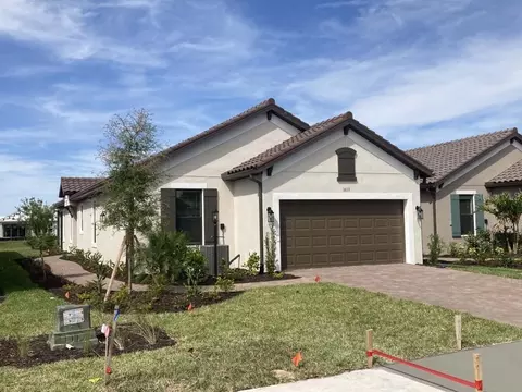 16111 Fortezza Dr, Bradenton, FL 34211