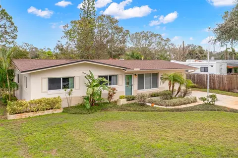 2699 56th Ln N, Saint Petersburg, FL 33710