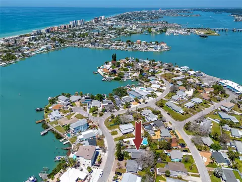 14081 W Parsley Dr, Madeira Beach, FL 33708