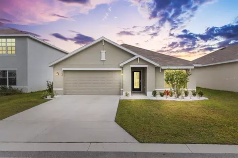 8638 Triumph Cir, Wildwood, FL 34785