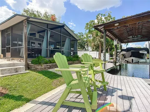 1317 SE 3rd Ave, Crystal River, FL 34429