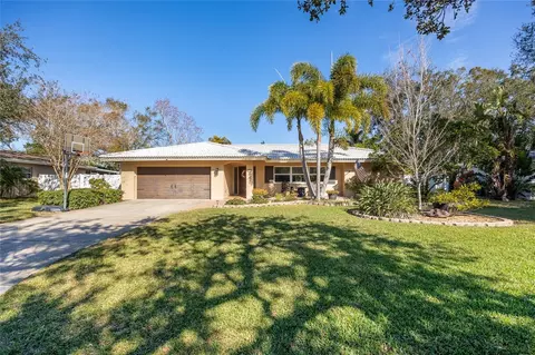 1230 Nelson St, Dunedin, FL 34698