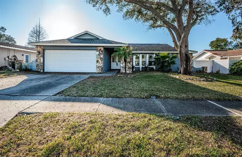 435 Laughing Gull Ln, Palm Harbor, FL 34683