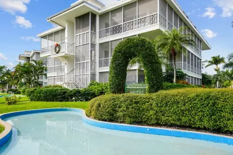 1000 N Shore Dr NE #4, Saint Petersburg, FL 33701