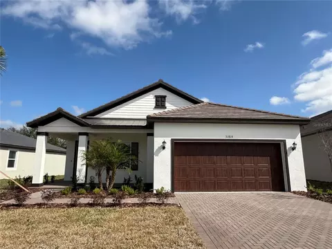 31819 Cardinal Yard Dr, San Antonio, FL 33576