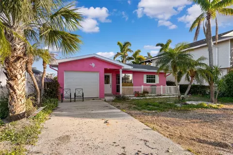 129 Wall St, Redington Shores, FL 33708