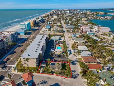 40 140th Ave E, Madeira Beach, FL 33708