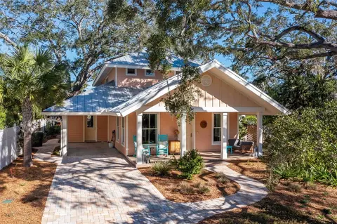 728 Wood St, Dunedin, FL 34698