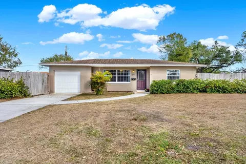7095 17th Way N, Saint Petersburg, FL 33702